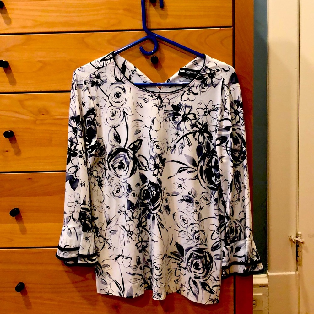 Karl Lagerfeld blouse. No tags but never worn. Black and white flower pattern.